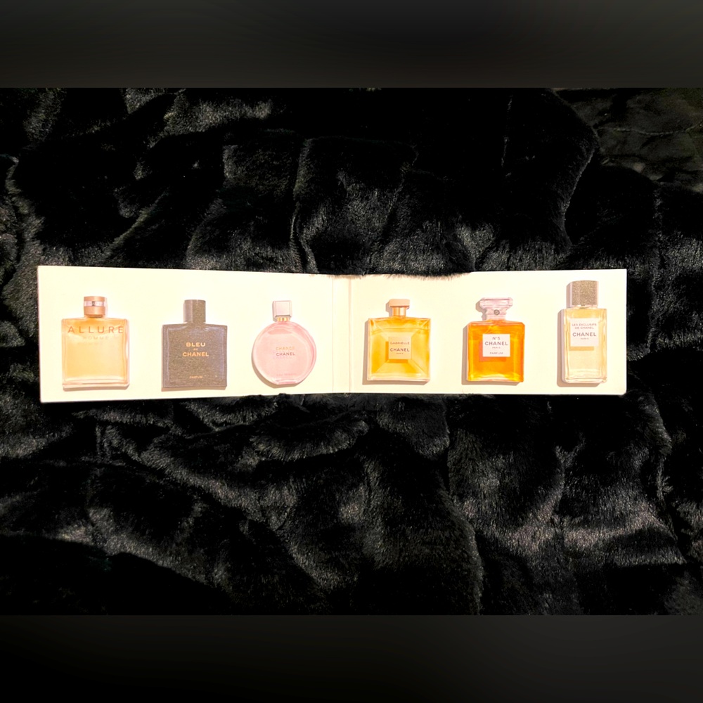 COPY - Chanel Beauty Notepad RARE
